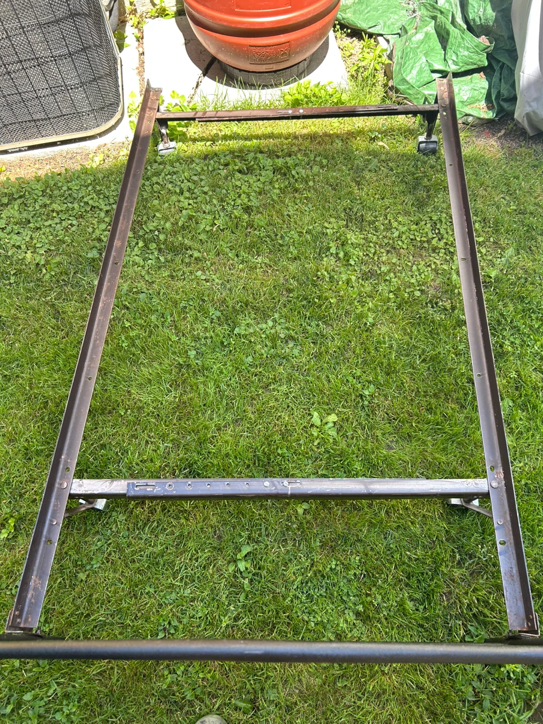 Metal Bed Frame (Twin)