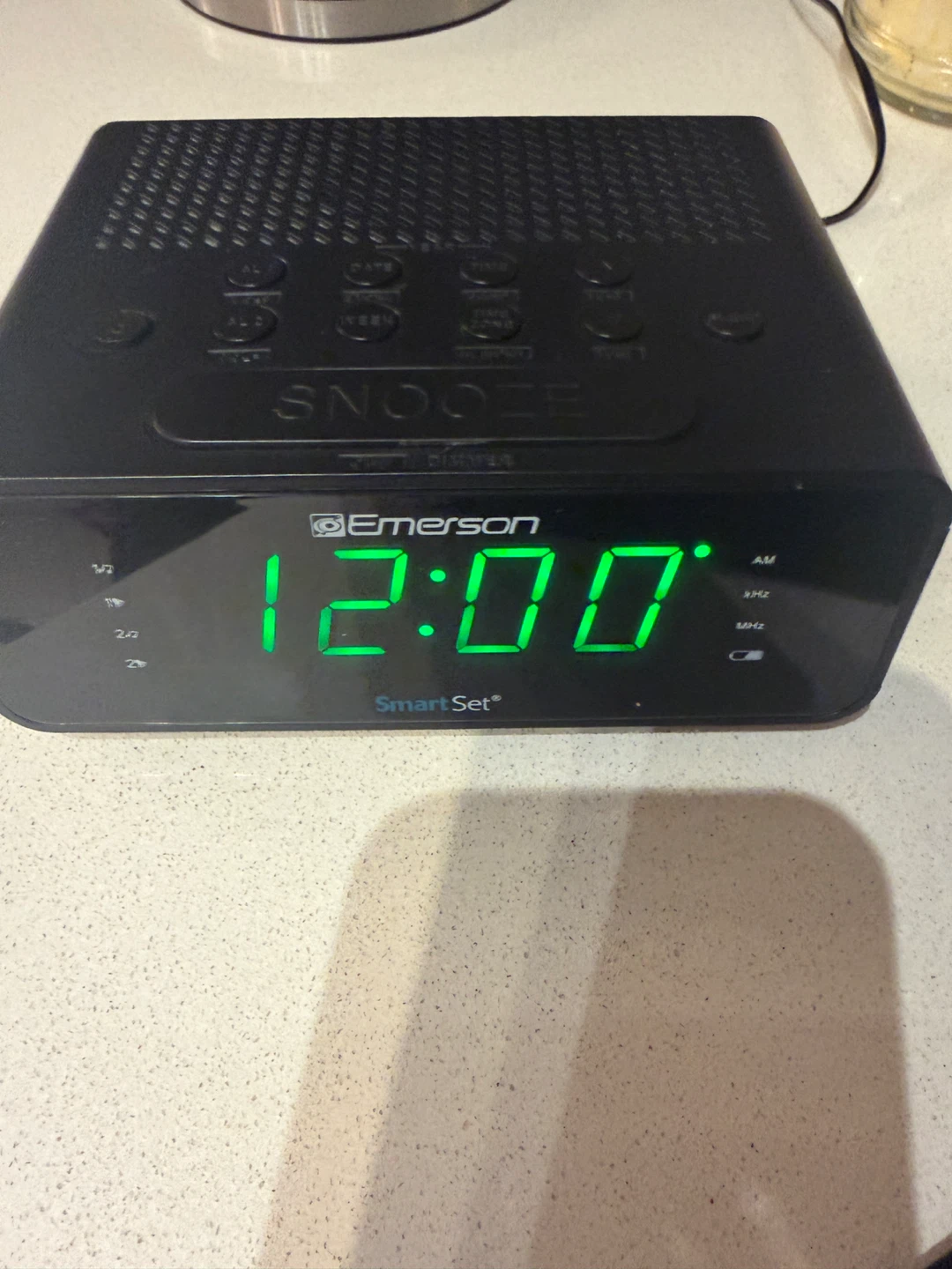 Emerson SmartSet Digital Alarm Clock Radio