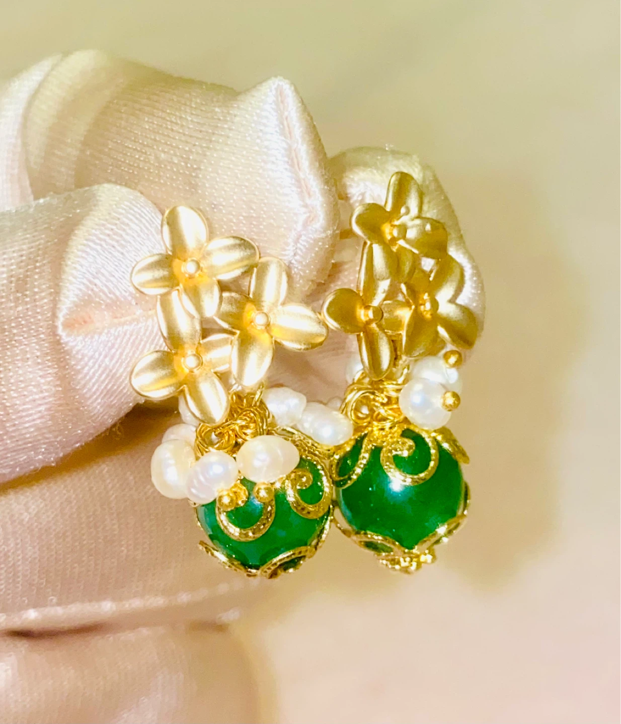Gold-tone Dangling Earrings with Green Jade Beads and Pearls