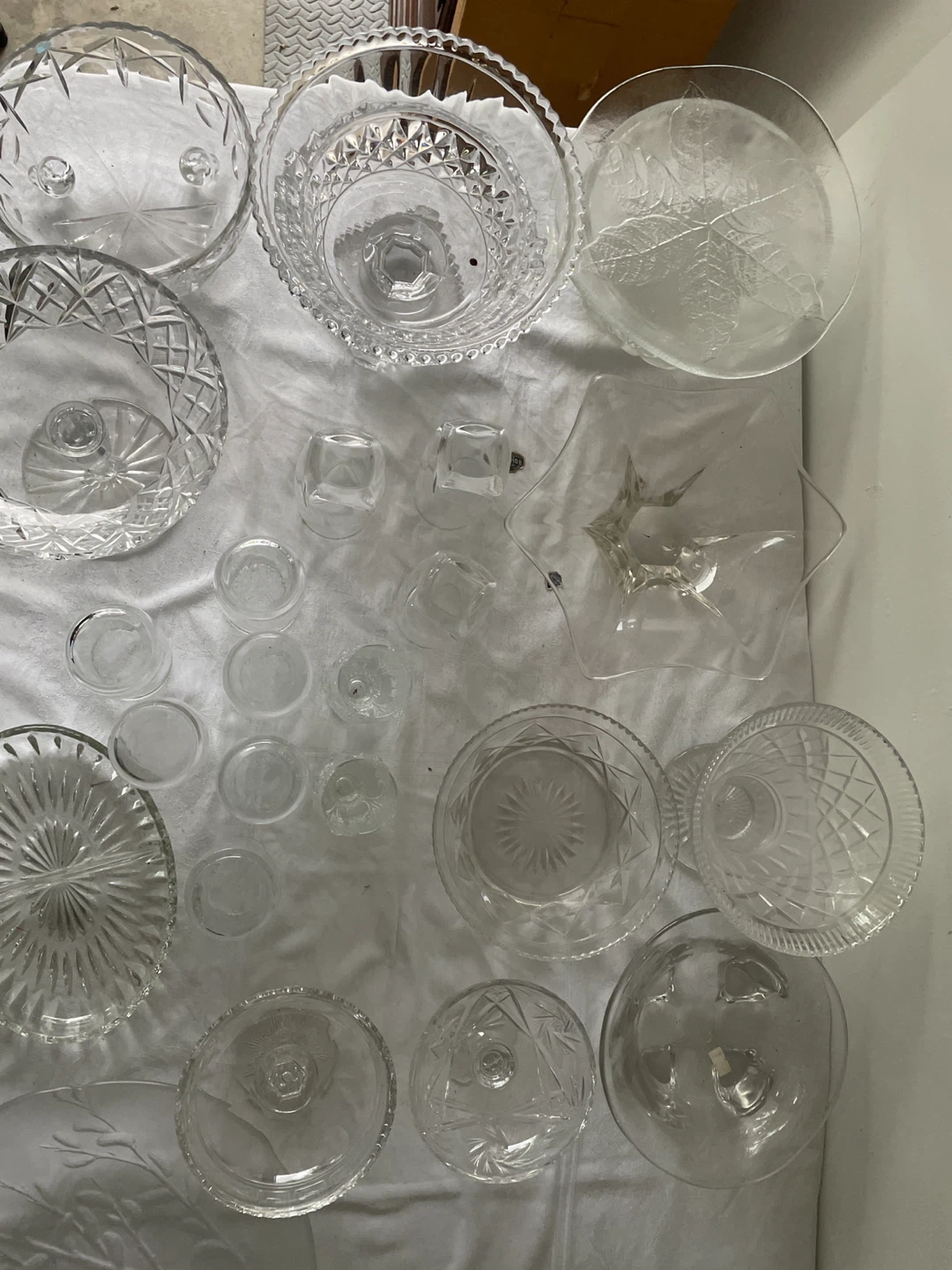 Assorted Crystal and Glassware Set - photo 3