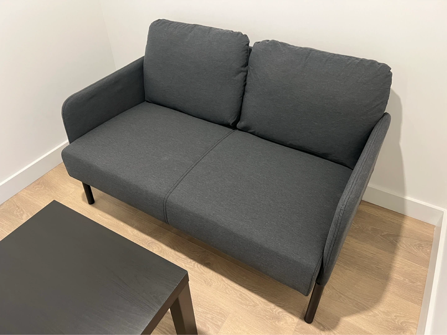 IKEA GLOSTAD Sofa - photo 3