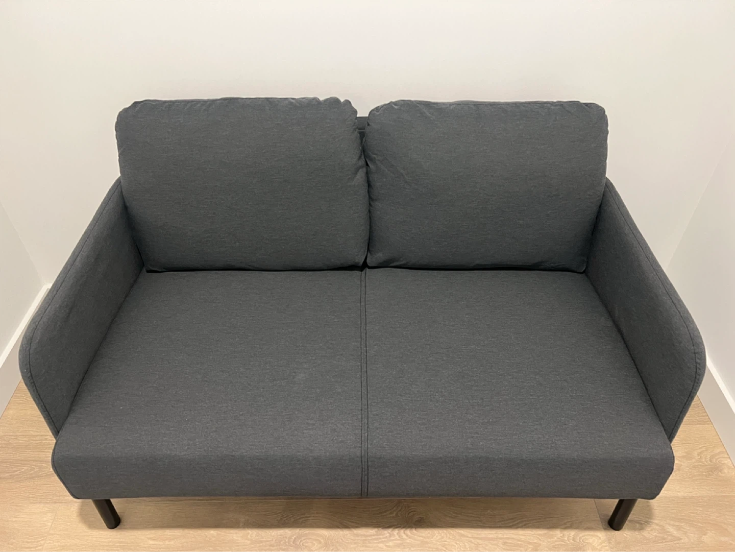 IKEA GLOSTAD Sofa - photo 2