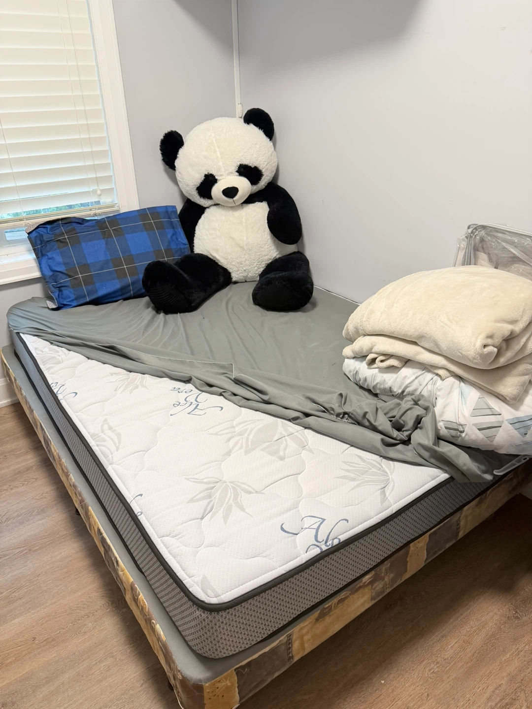Twin Bed Frame & Mattress - photo 2