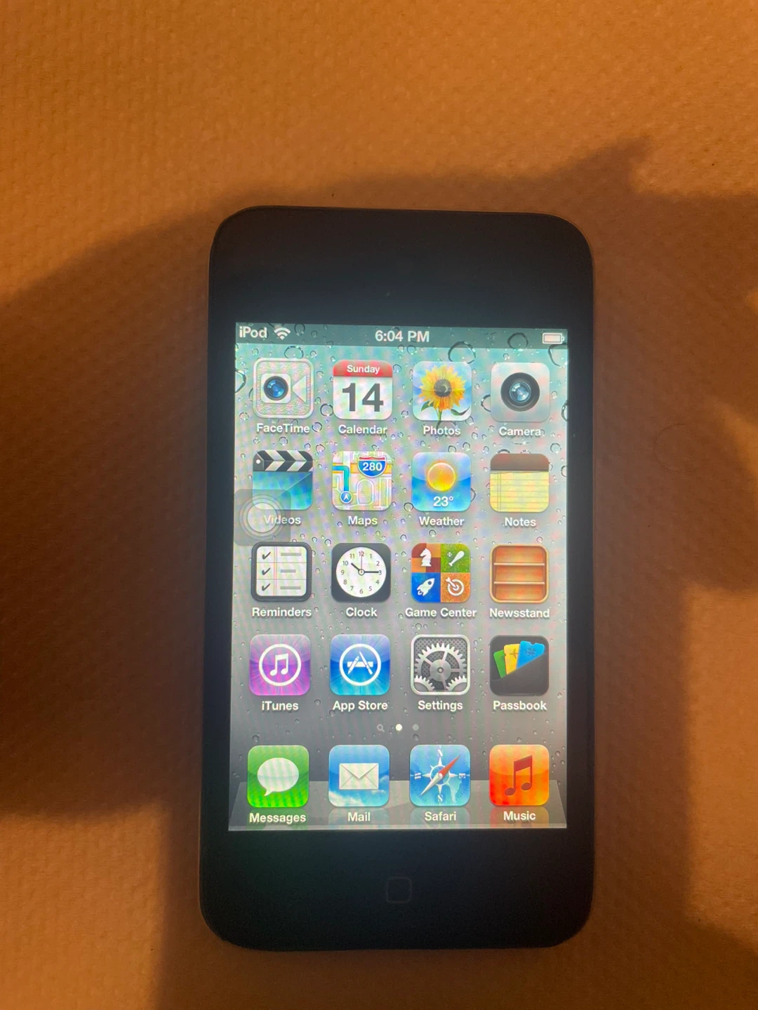 Apple iPod Touch 4th Gen 8GB