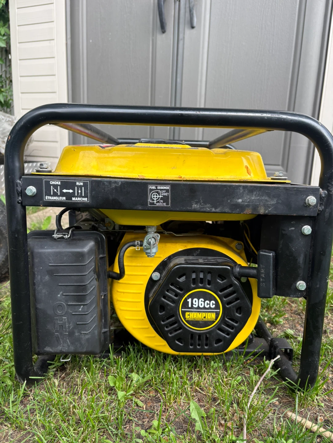 Champion 4000 Watt Generator - photo 4