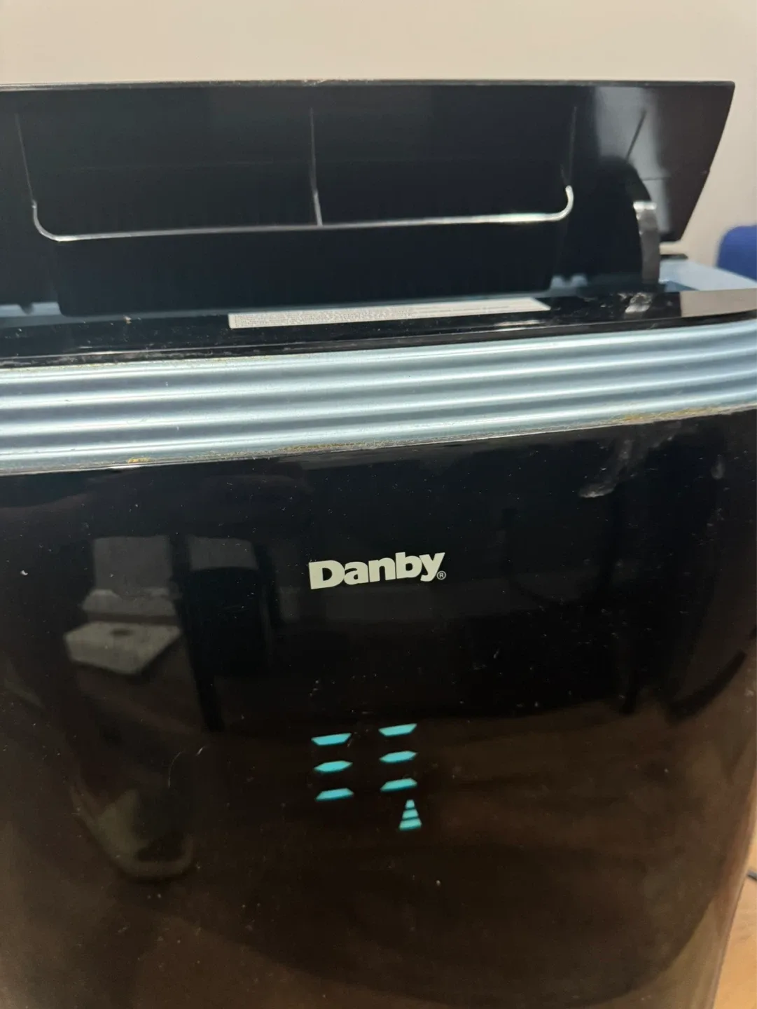 Danby Portable Air Conditioner - photo 2