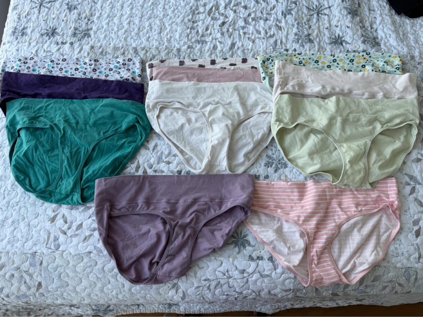 Maternity underwear, 11 pieces