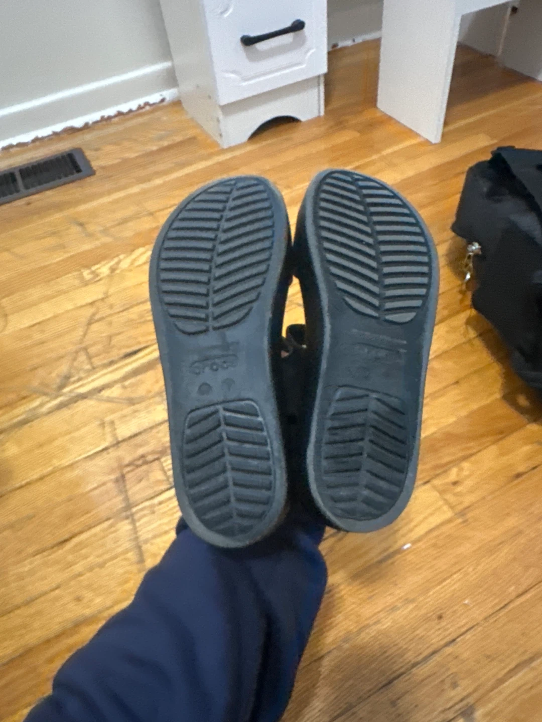 Crocs Black Platform Sandals size 7 - photo 2