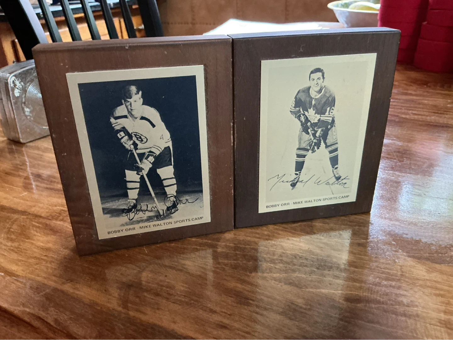 Rare 1969 ORR WALTON Sports Hockey Camp Autographed Plaques - photo 5
