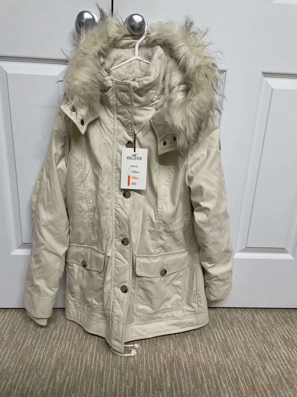 BRAND NEW Holister Winter Jacket - Cream Faux Fur Hooded Parka - photo 2