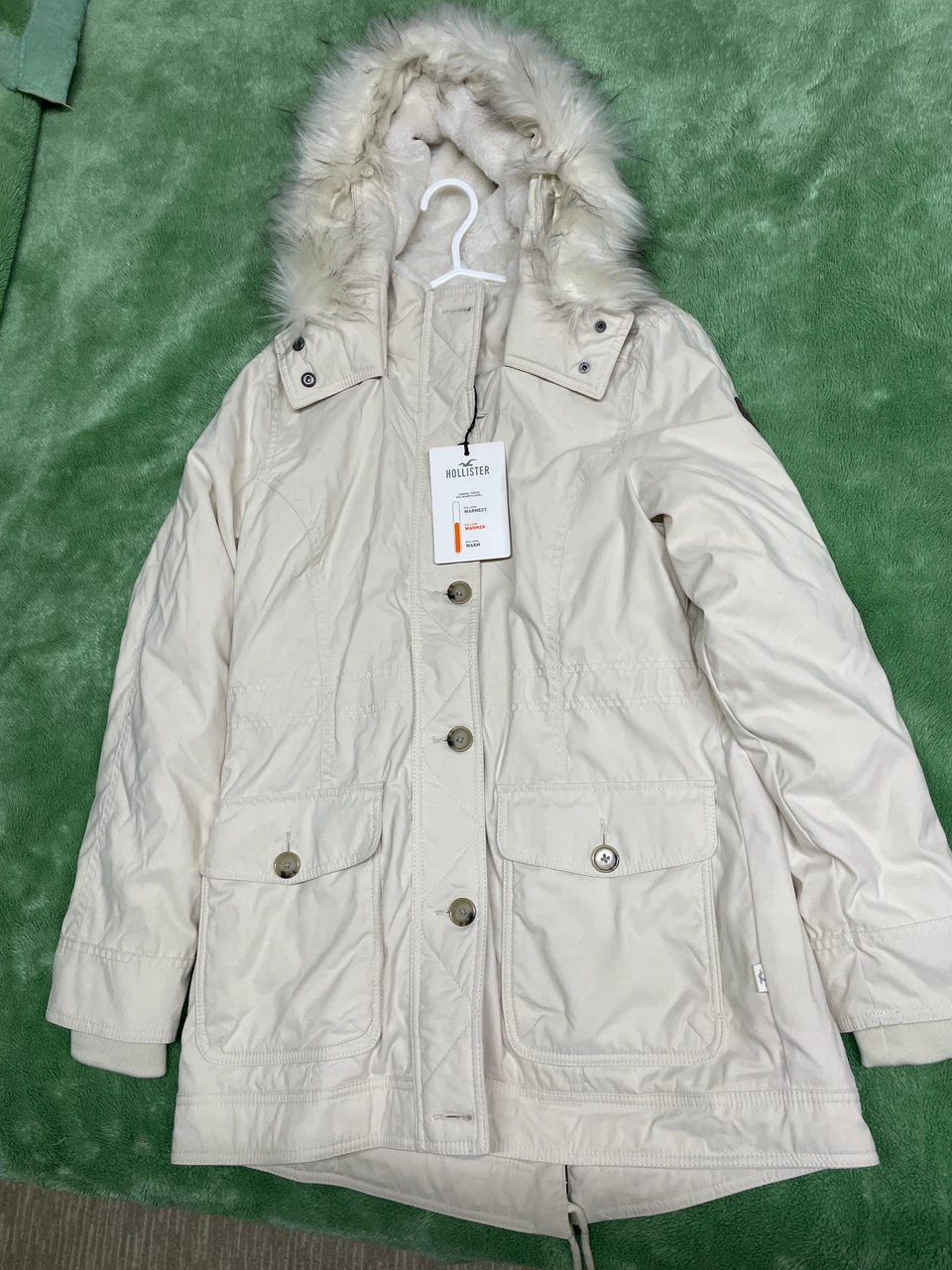 BRAND NEW Holister Winter Jacket - Cream Faux Fur Hooded Parka - photo 4