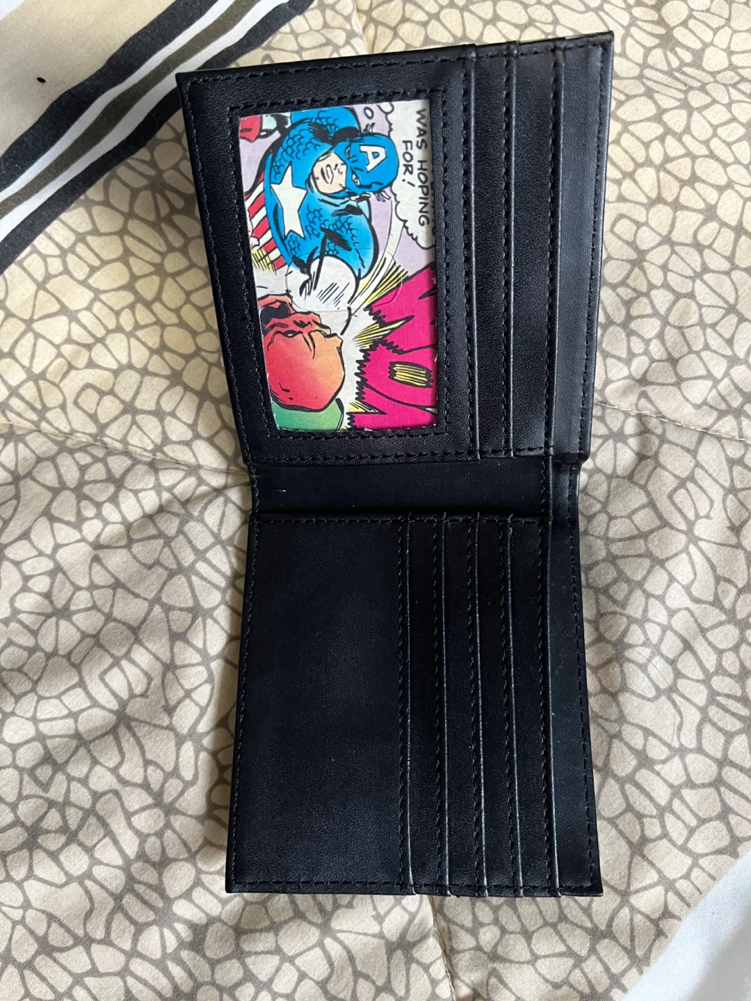 Marvel’s Captain America Comic Book Wallet - photo 3