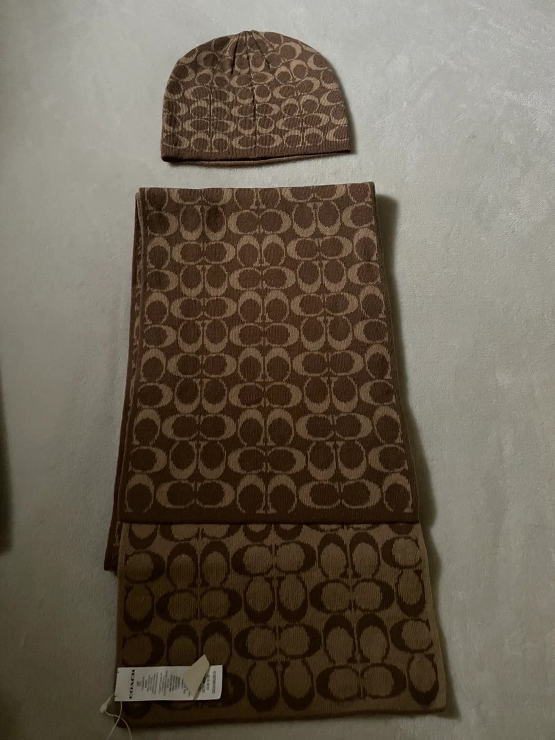 Coach Signature C Hat and Scarf Set - photo 4