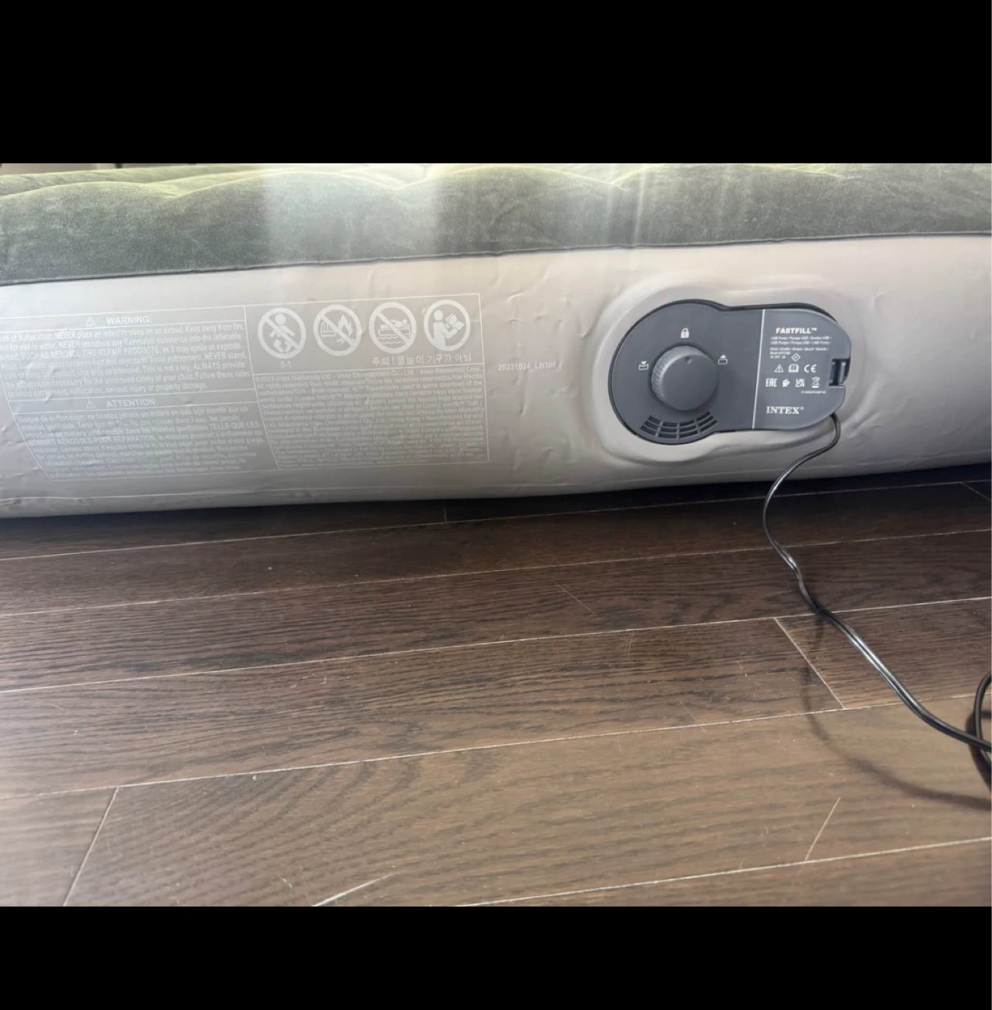 Intex Dura-Beam Queen Air Mattress with USB Pump - photo 3
