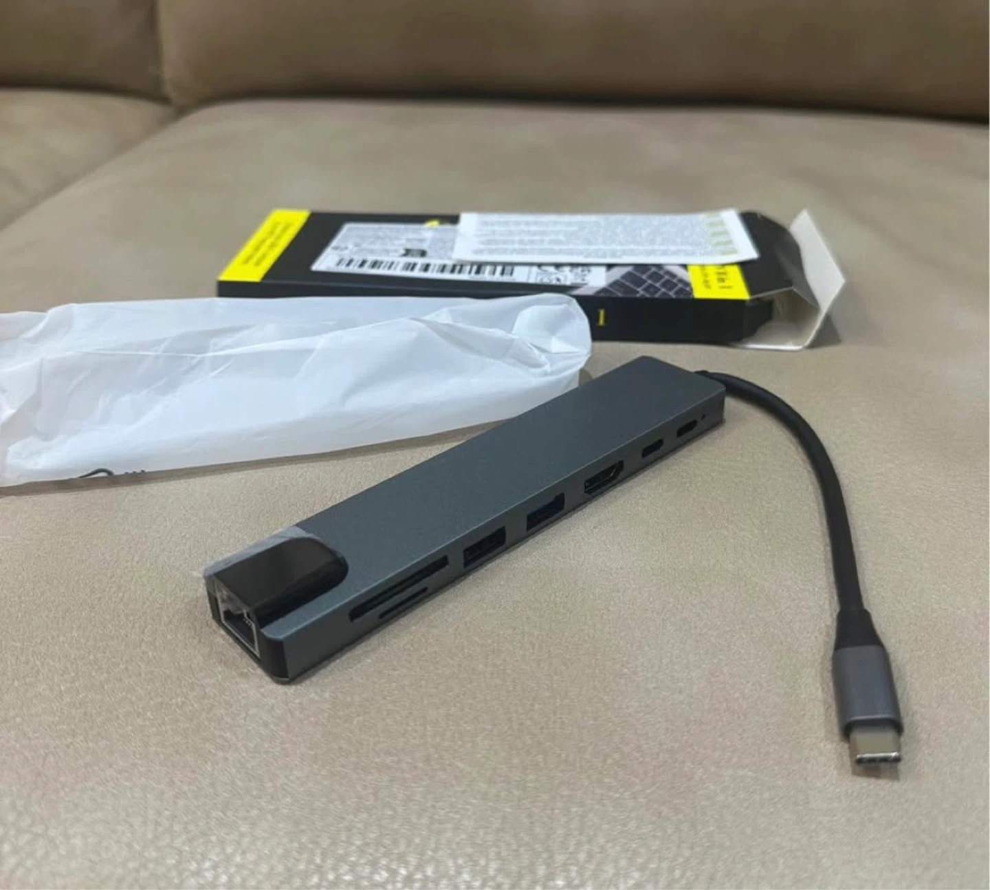 New 8-Port USB-C Hub Adapter - photo 4