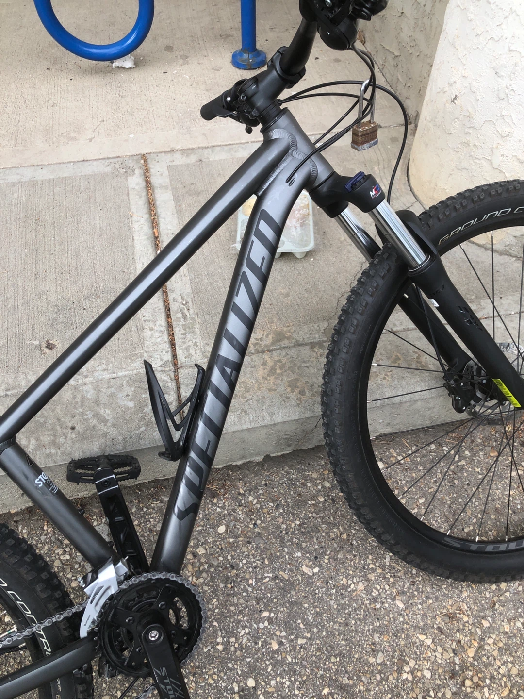 Specialized Mountain Bike - photo 2