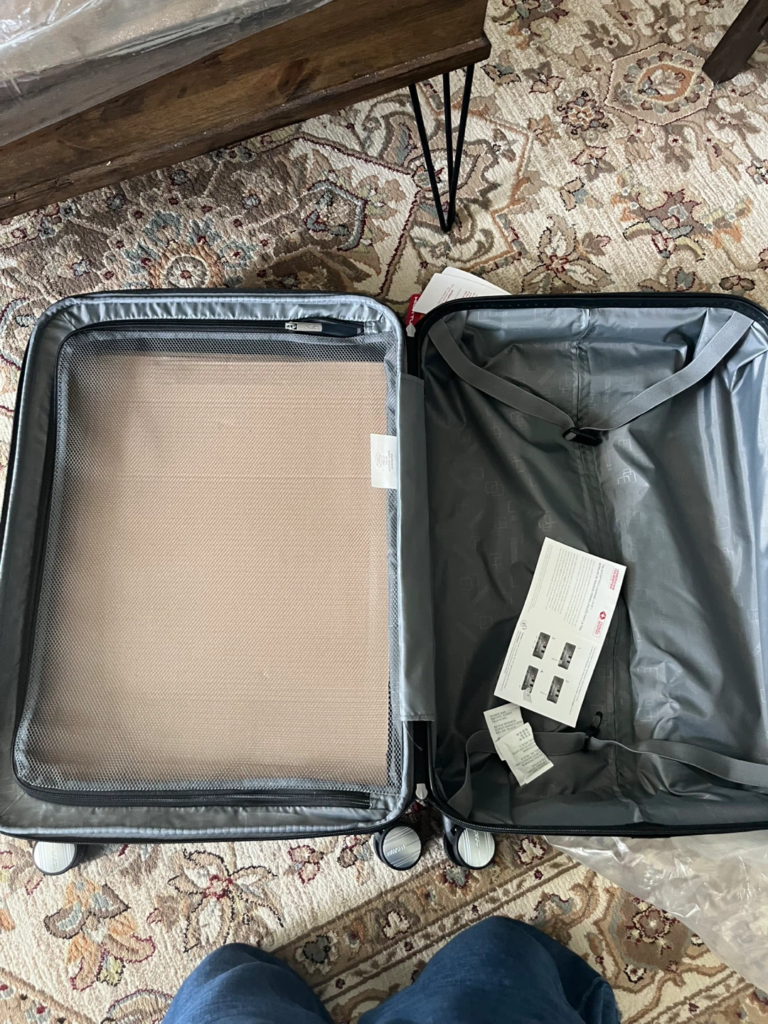 Bran New American Tourister Hardside Suitcase - photo 5