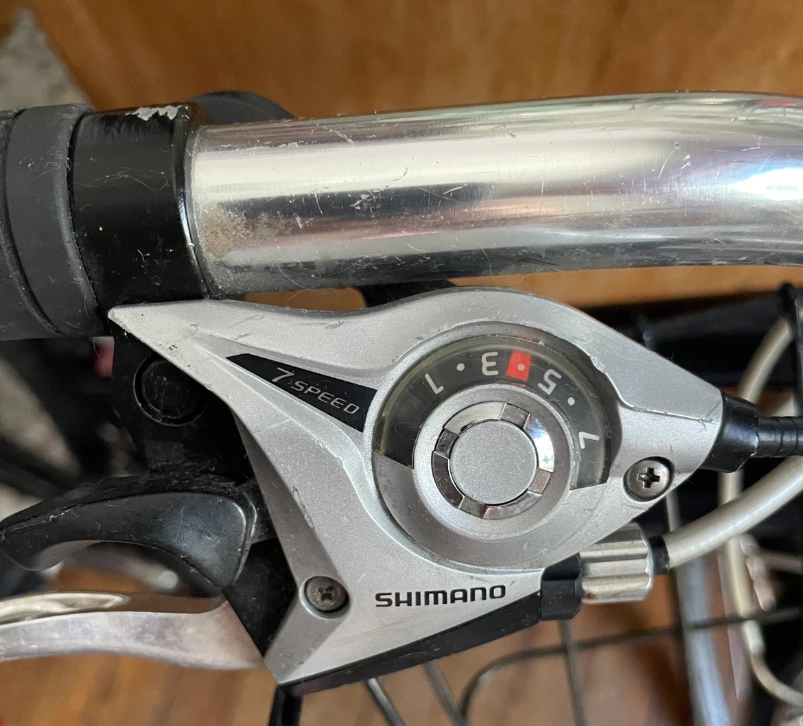 Black GLOBE “Work 1”Bike w/ Front Basket - photo 4