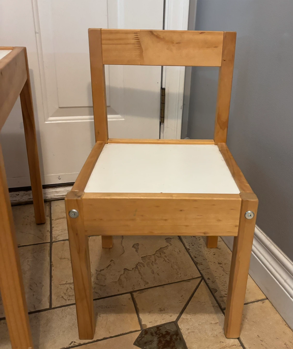 Kids Table and 2 Chairs Set - photo 4