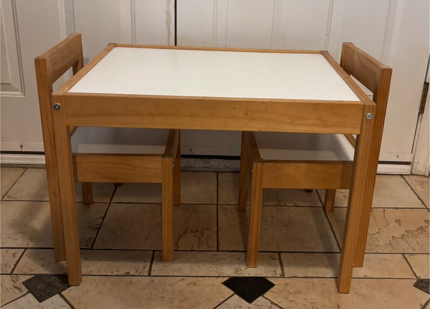 Kids Table and 2 Chairs Set - photo 2