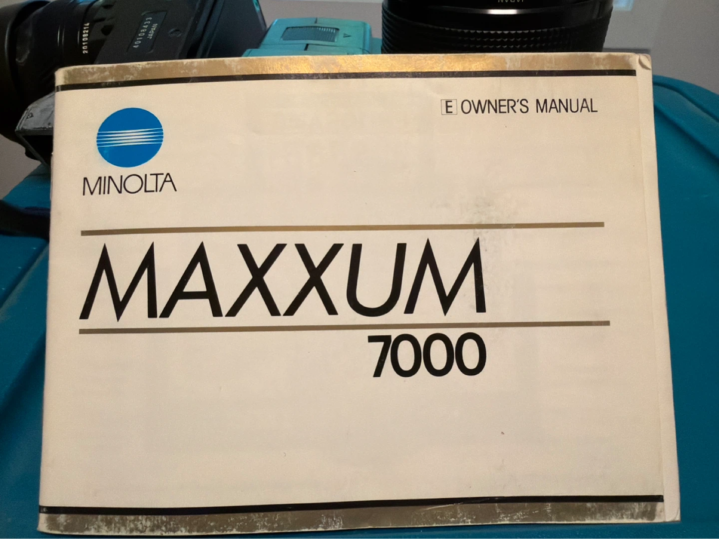 Minolta Maxxum 7000 Camera with Lens, Flash, and Film - photo 3