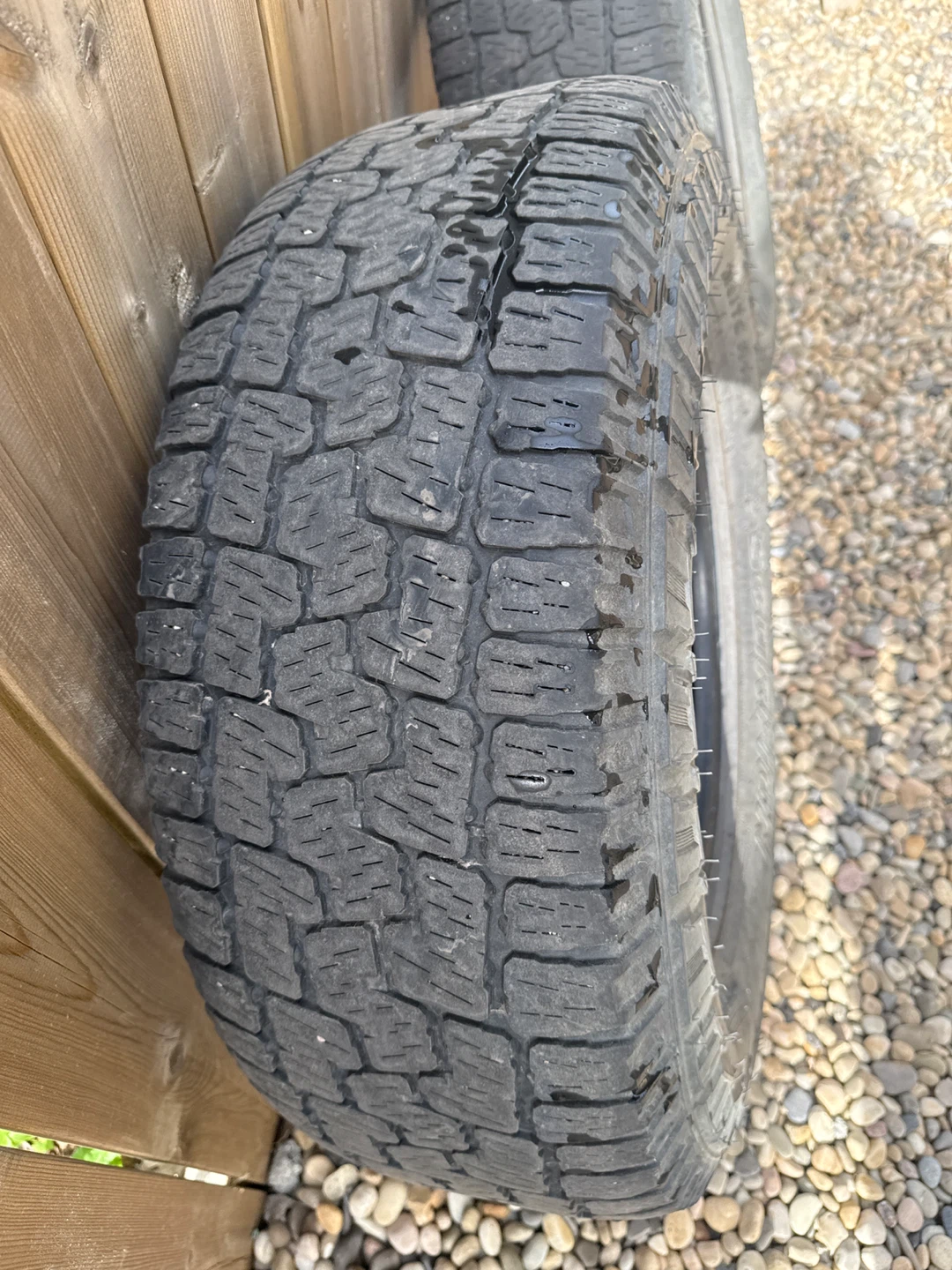 4 265/70/16 tires - photo 4
