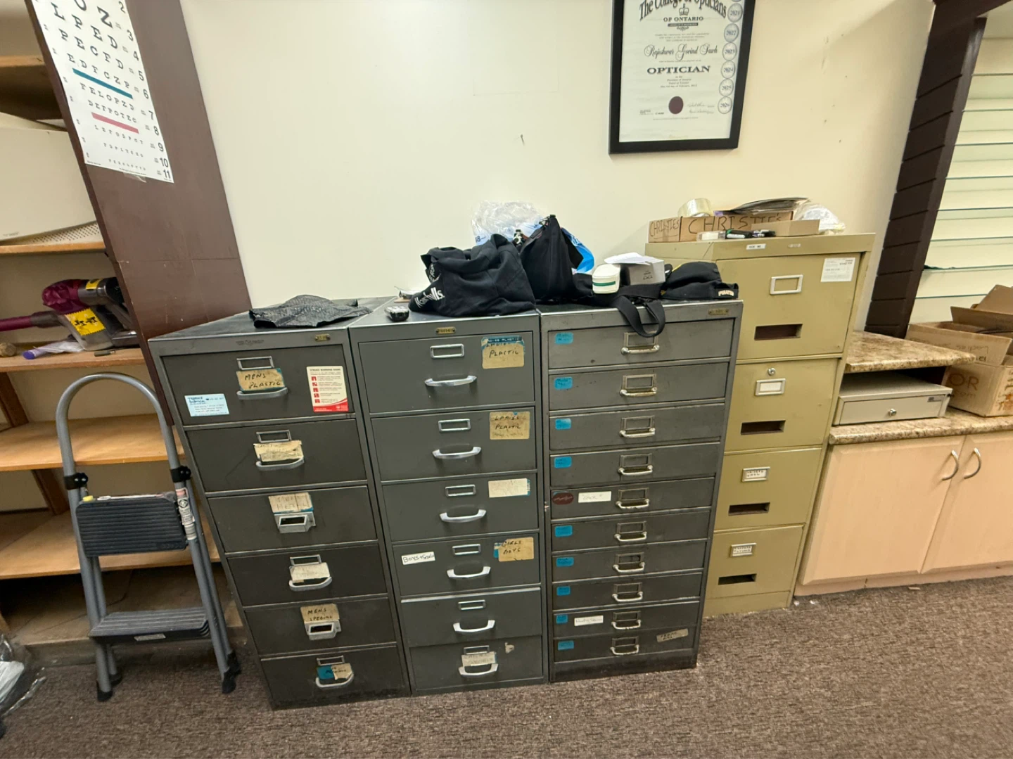 Filing Cabinets - photo 2