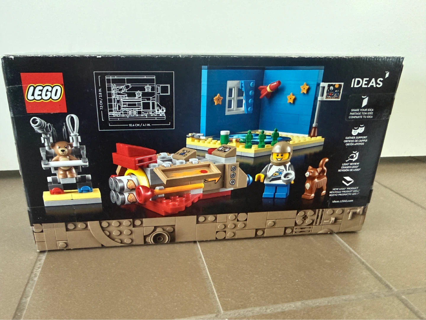 LEGO Ideas Cosmic Cardboard Adventures 40533 - photo 2