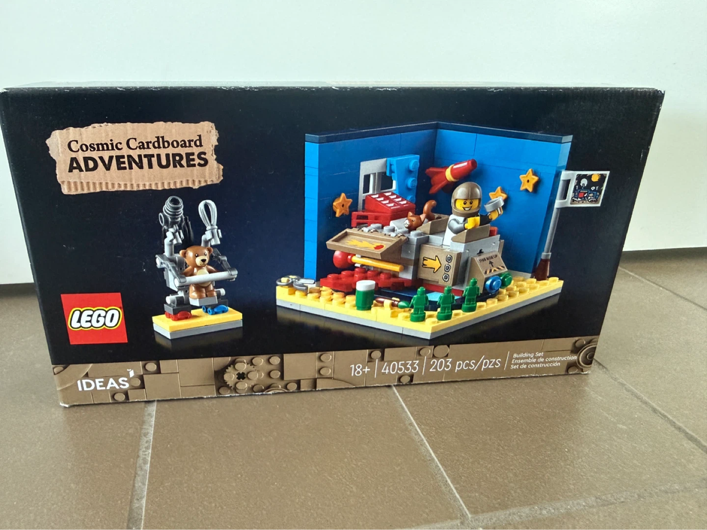 LEGO Ideas Cosmic Cardboard Adventures 40533