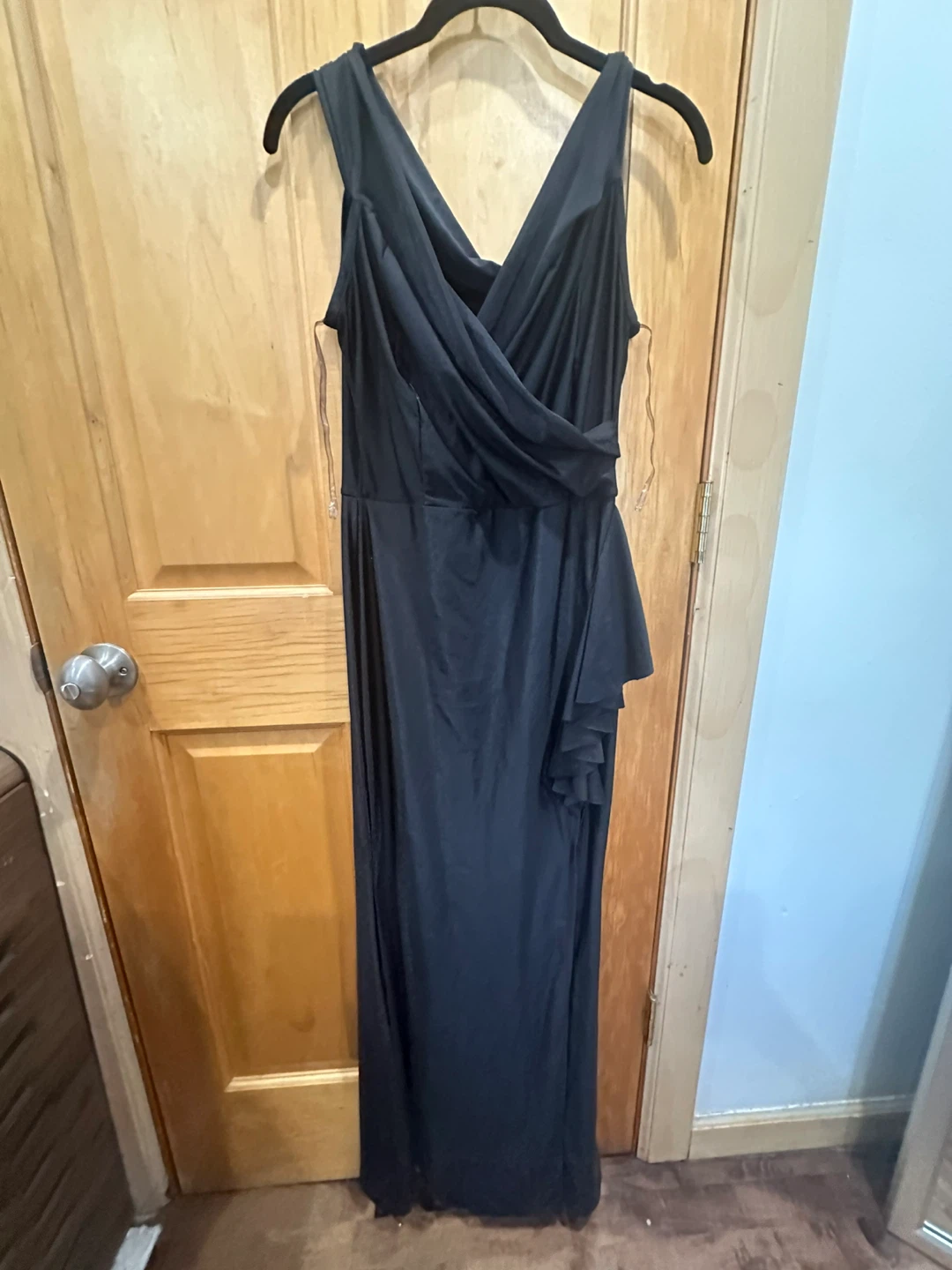 Black Sleeveless Maxi Dress