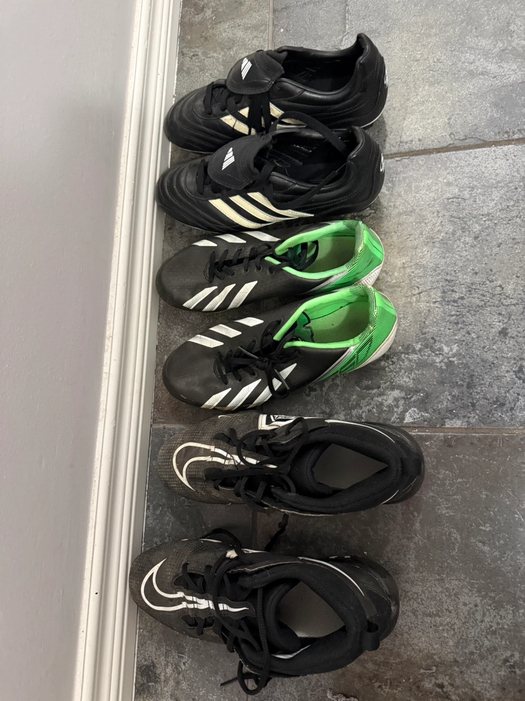 Assorted Men's Soccer shoes
