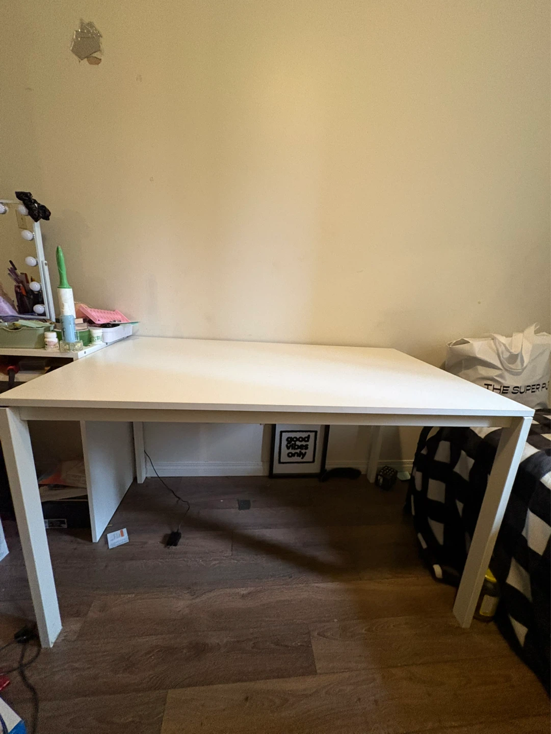 IKEA Melltorp Desk - photo 3