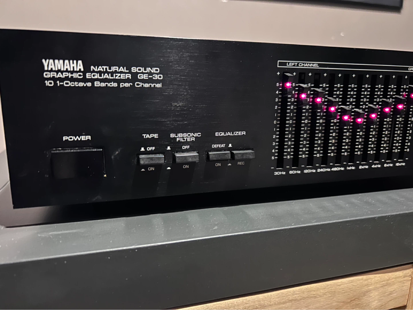 Yamaha GE-30 Natural Sound Graphic Equalizer - photo 2