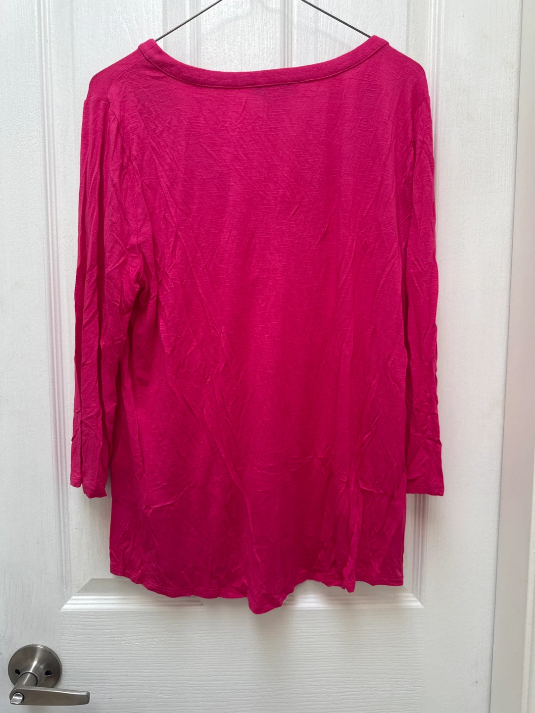 White House Black Market Pink V-Neck Henley Top women’s large - photo 2