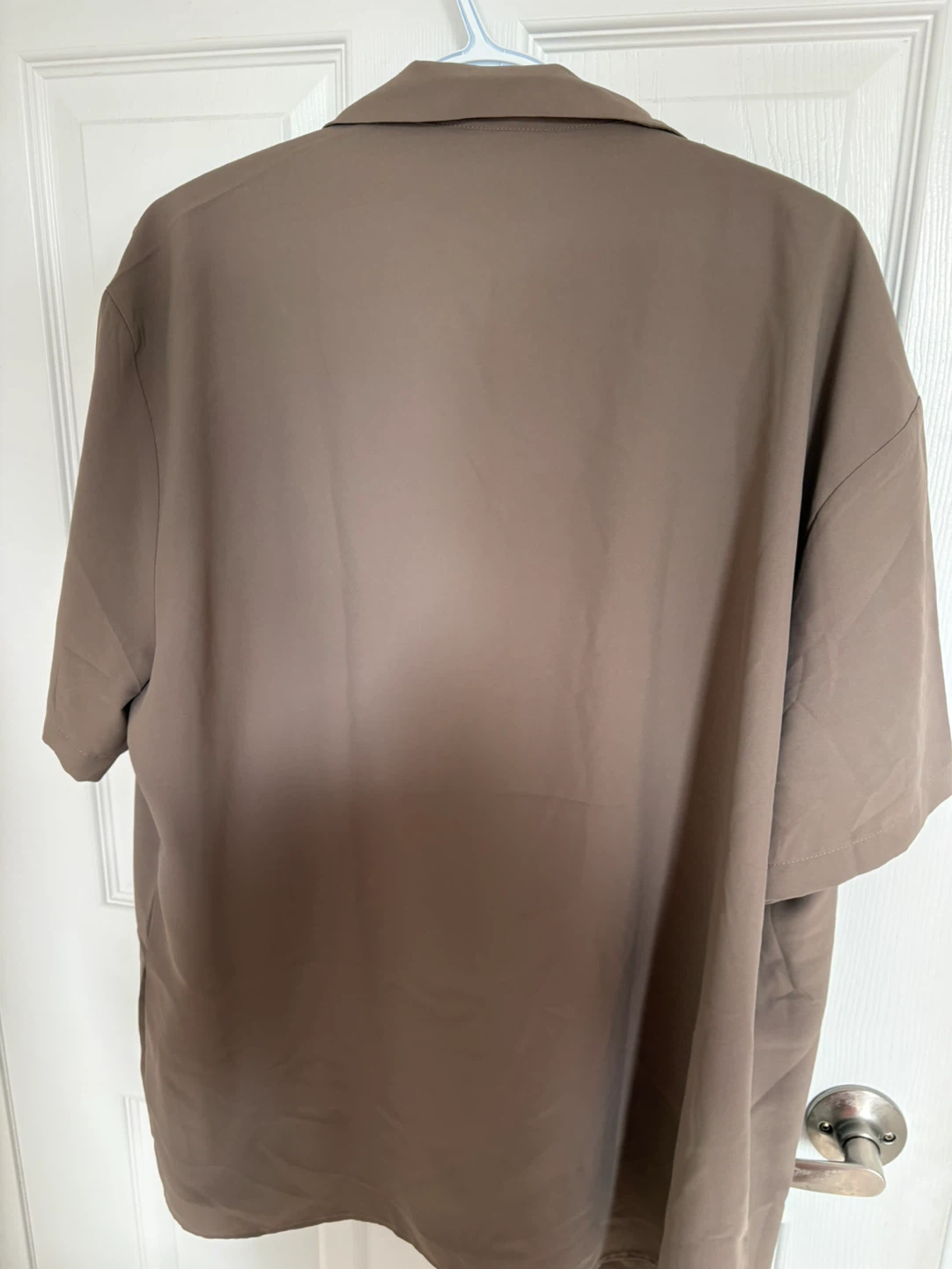 Men’s 2XL Oversized Short Sleeve Button-Up Shirt - photo 2