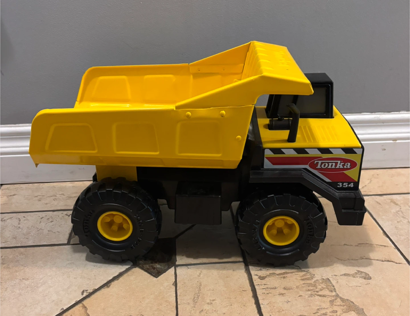 Tonka 354 Yellow Dump Truck Toy