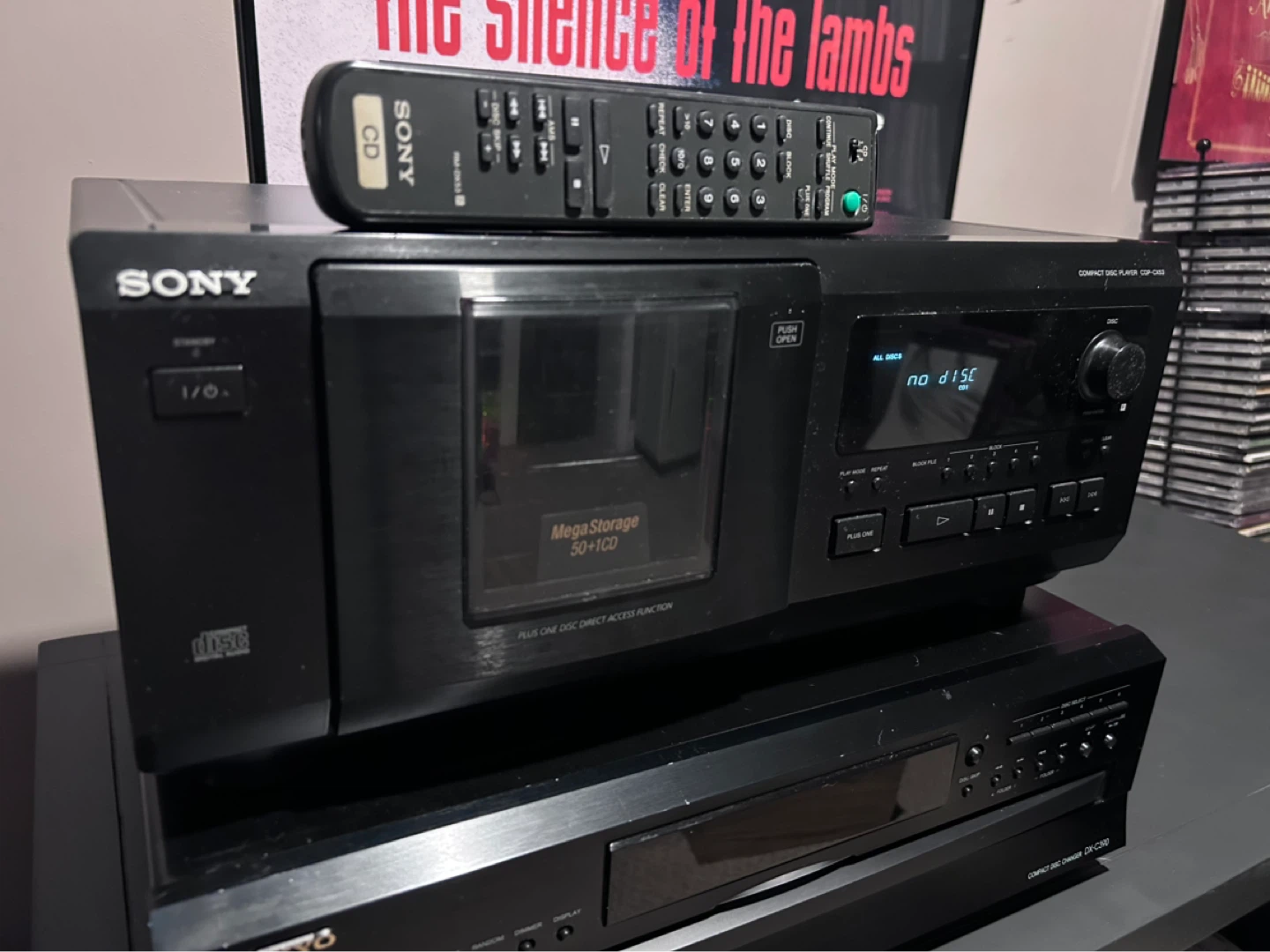 Sony CDP-CX53 MegaStorage 50+1 CD Player - photo 2