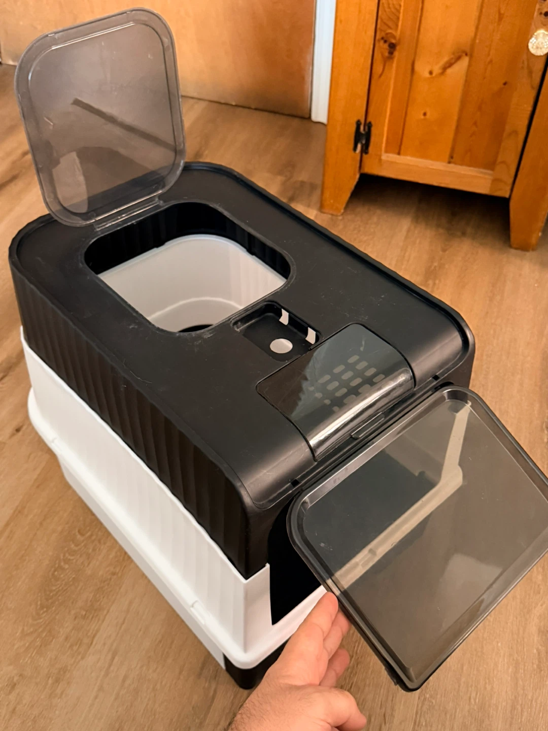 Cat Litter Box