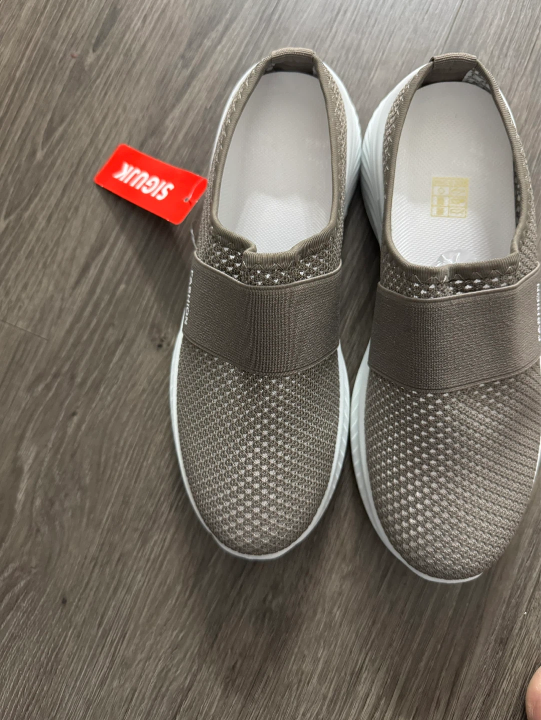 SIGUK Women's Slip-On Sneakers - photo 2