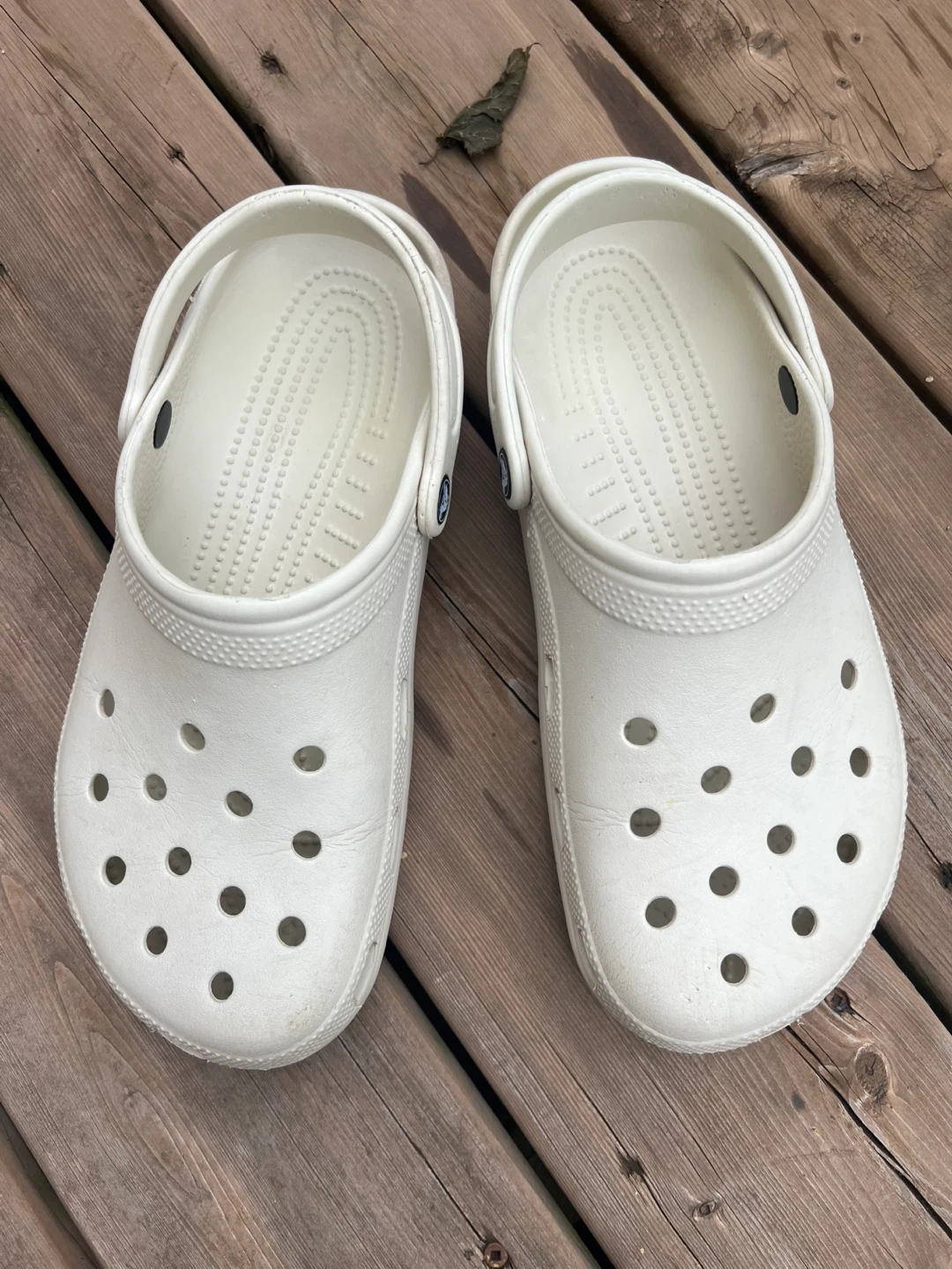 Mens Crocs Clogs - size 9