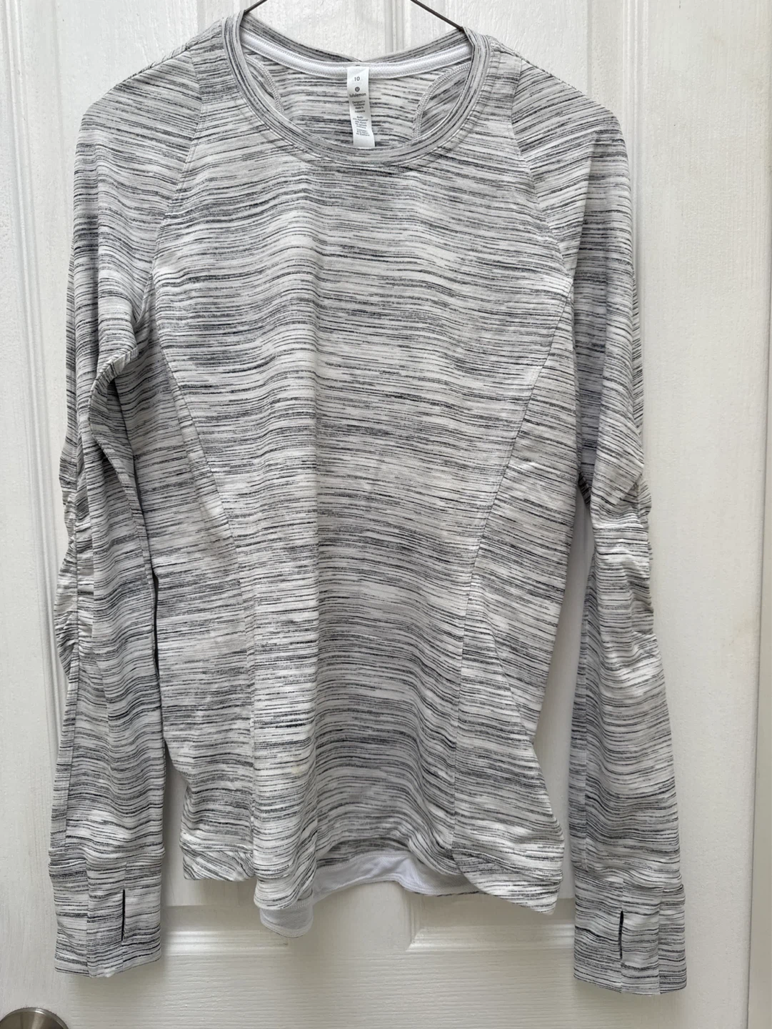 Lululemon Long Sleeve Athletic Top women’s size 10
