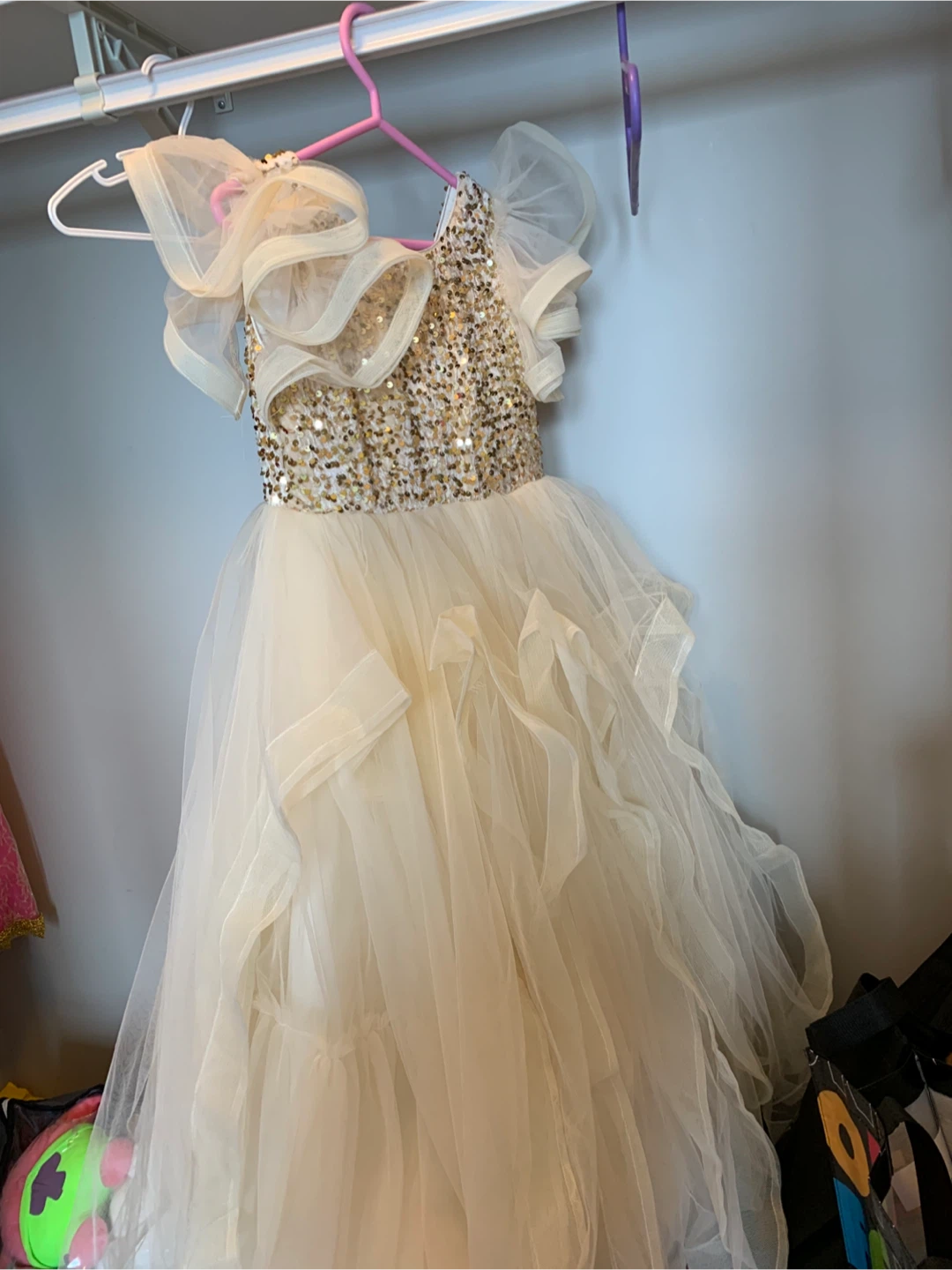 Girls' Ivory & Gold Sequin Gown - photo 3