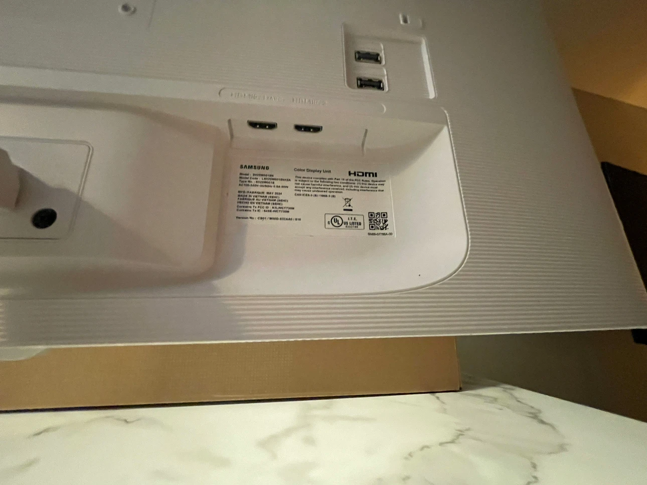 Samsung 32 inch M5 FHD Smart Monitor with Smart TV/Gaming Hub - photo 3