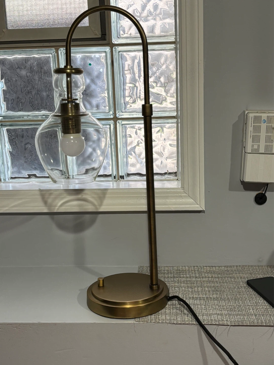 Pottery Barn Brass Table Lamp with USB Port - photo 3