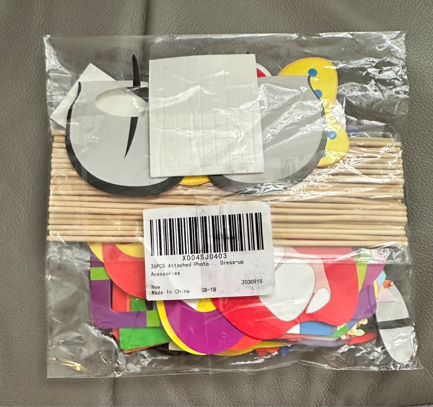 36 Piece Photo Booth Props - photo 2