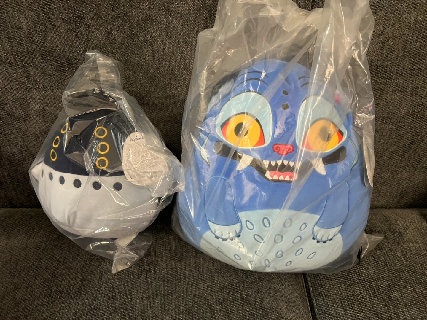 2 Squishmallows KPop Demon Hunters. Derpy + Sussie