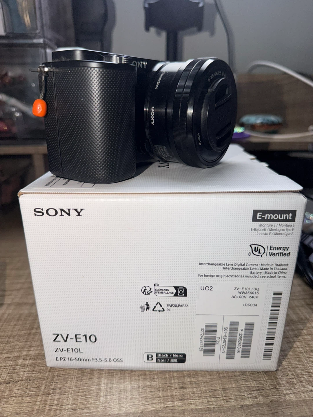 Sony ZV-E10L Mirrorless Camera with 16-50mm Lens - Black