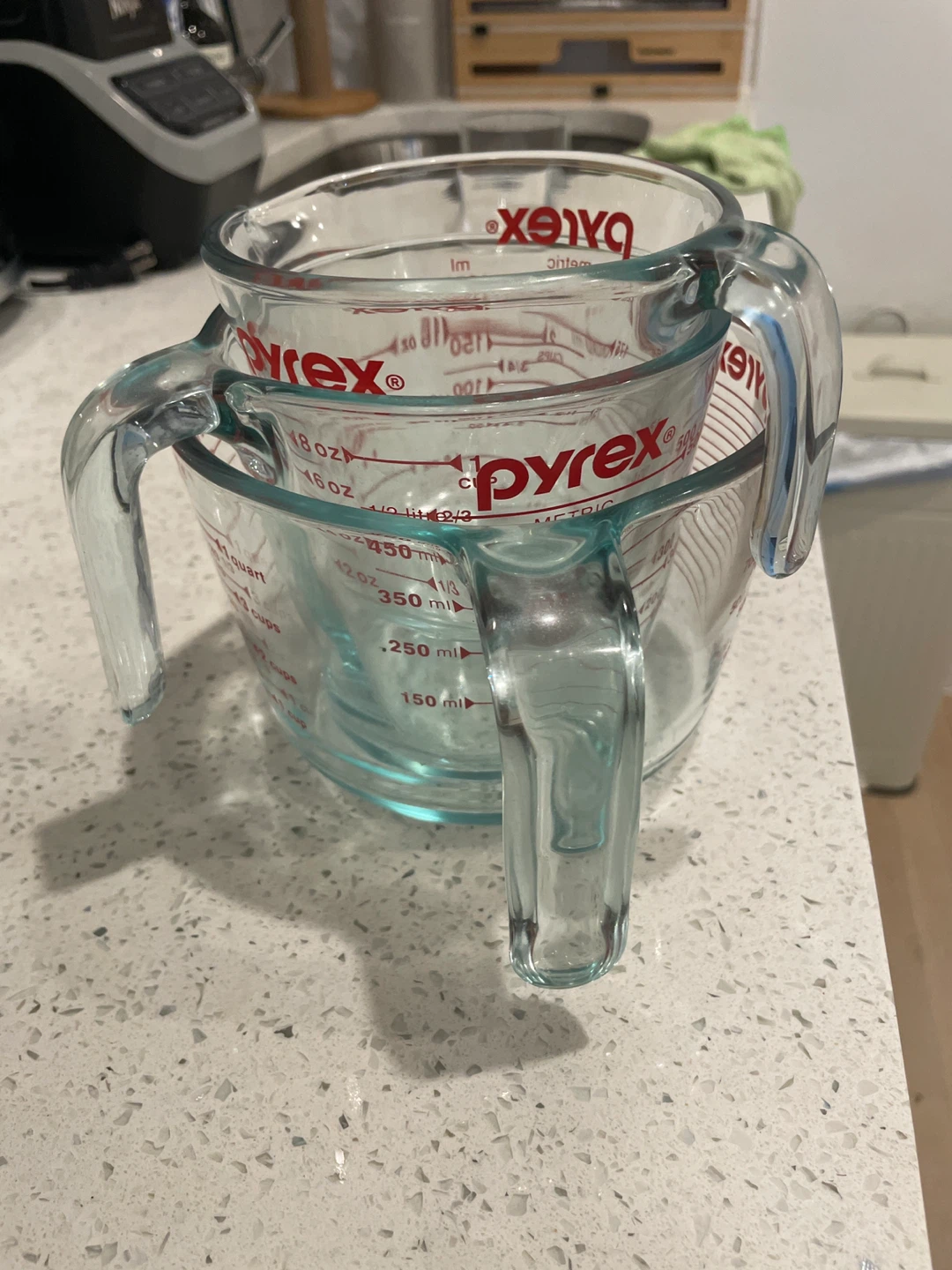 Pyrex Glass Measuring Cups Set