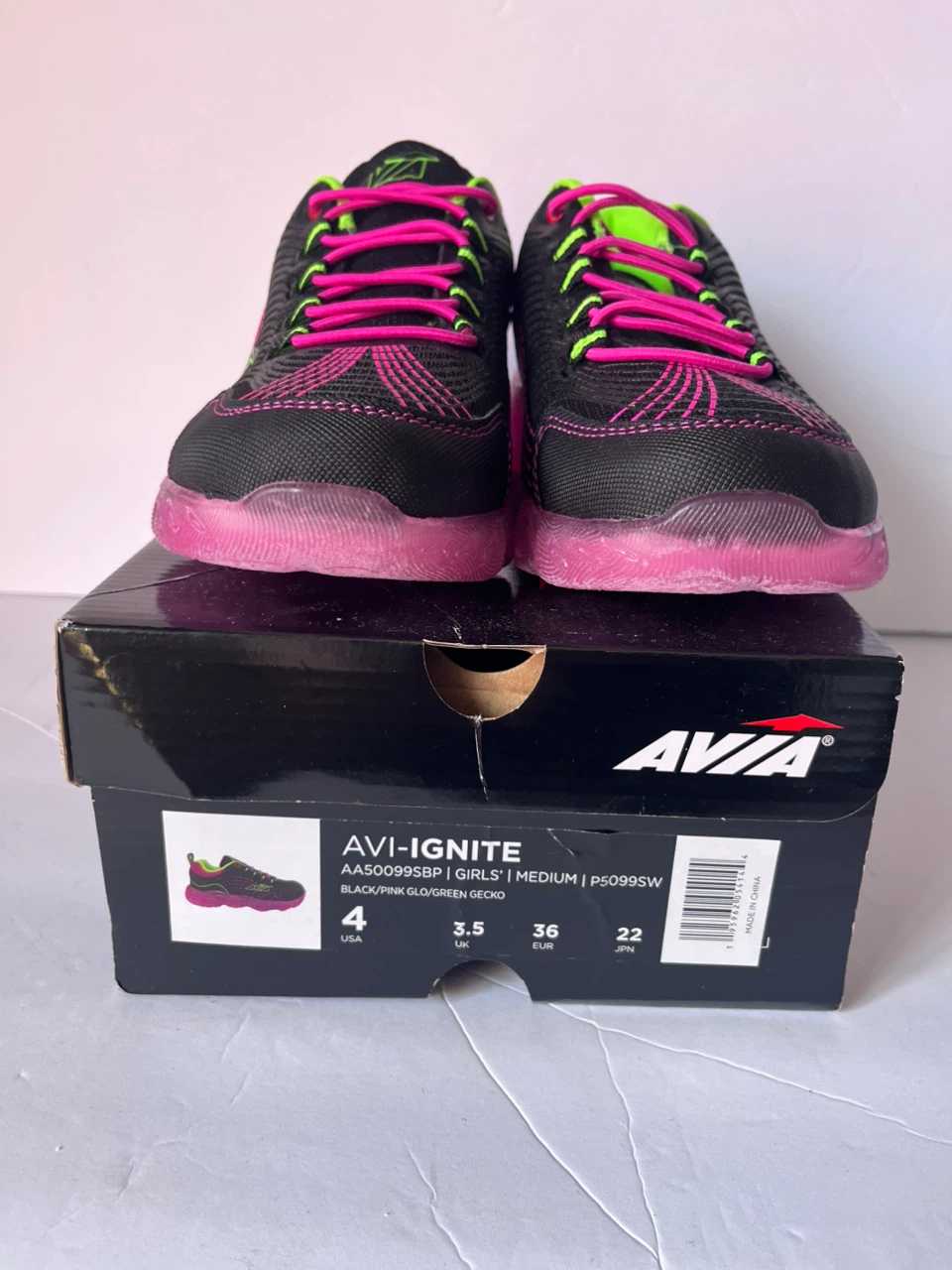 AVIA Avi-Ignite Girls Sneakers size 4 new - photo 2