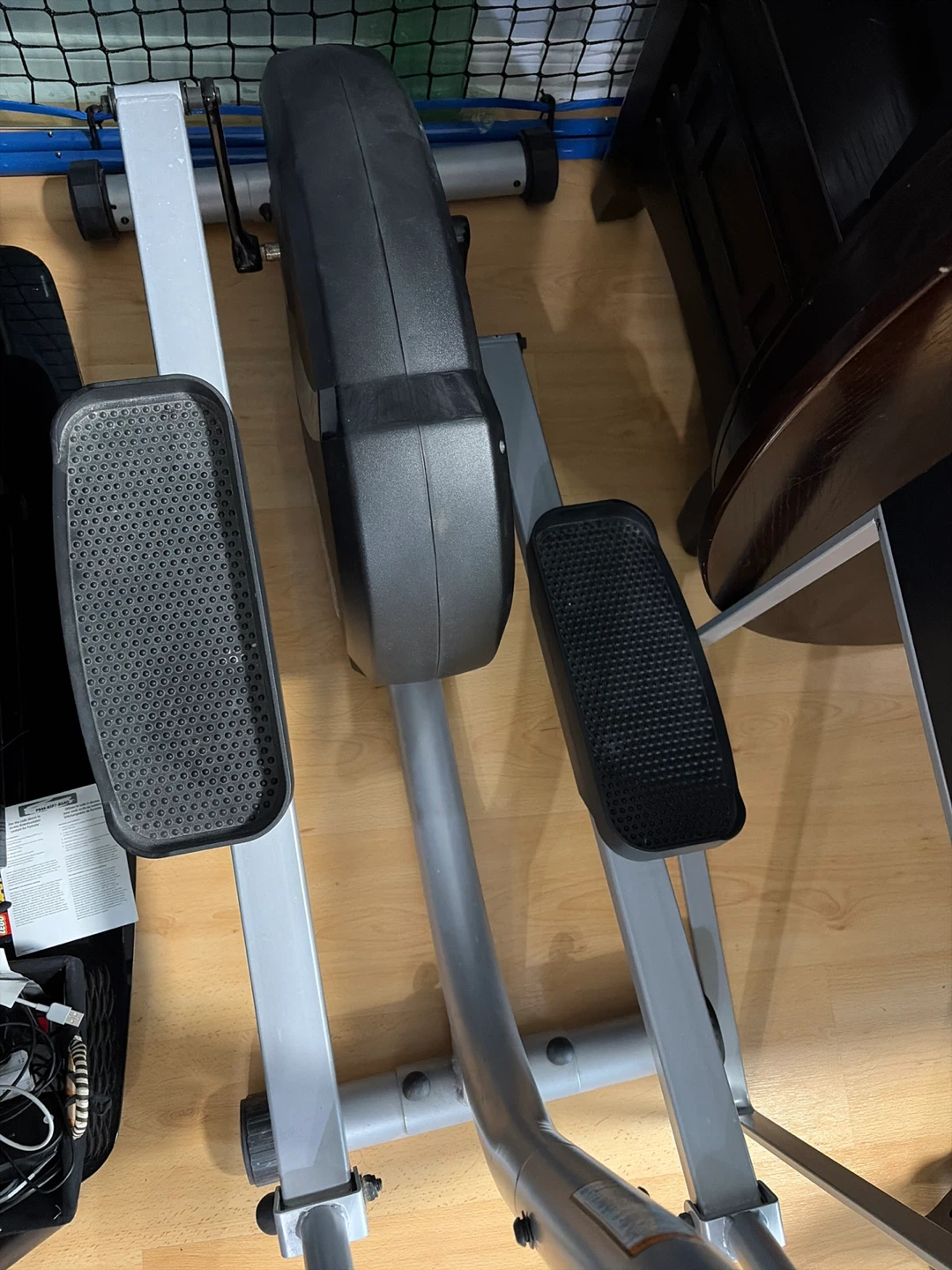 Selling elliptical exercise machine - photo 3
